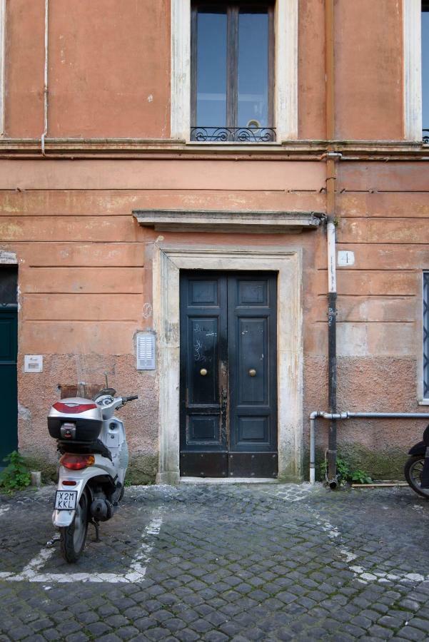 Lovely With Garden In Vatican Museums Trastevere Apartment Roma Exterior foto